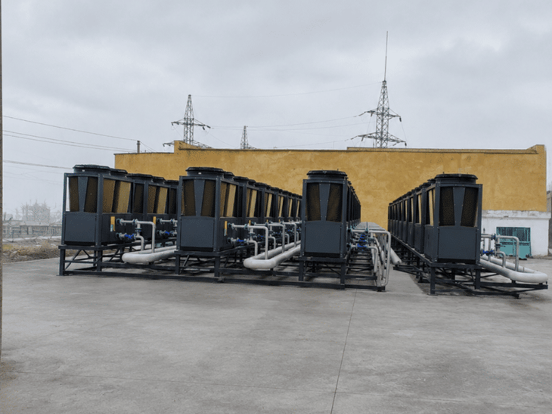 Commercial heat pump space heating system installed on rooftop of a residential tower in Istanbul, Turkey, serving centralized hydronic heating